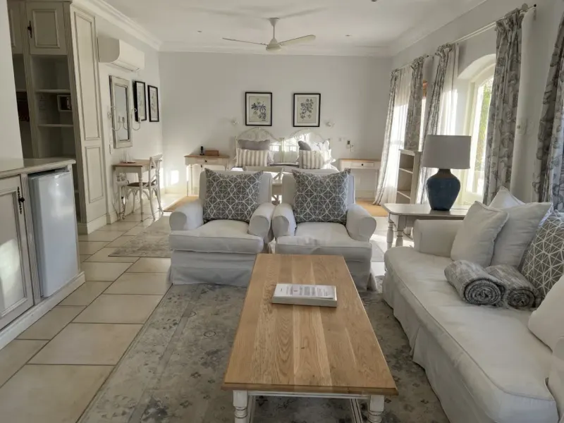 Constantia Valley Villa in Silverhurst – photo 94
