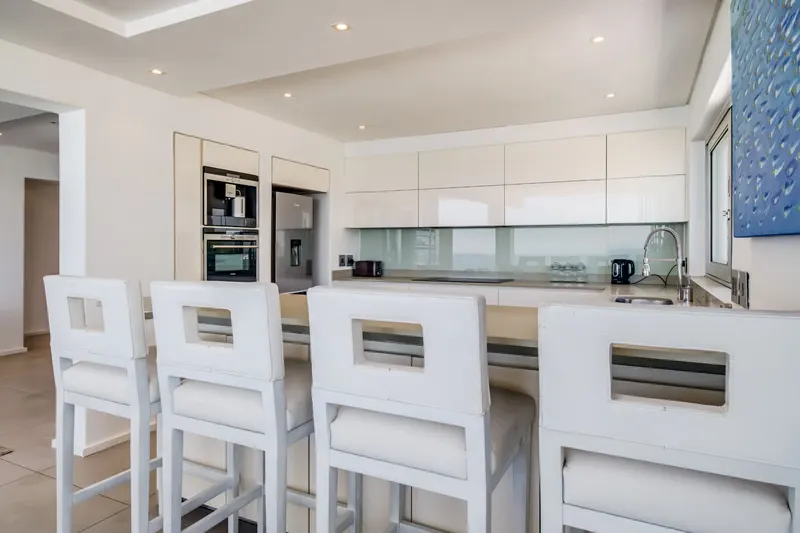 Ocean Breeze in Clifton – photo 5