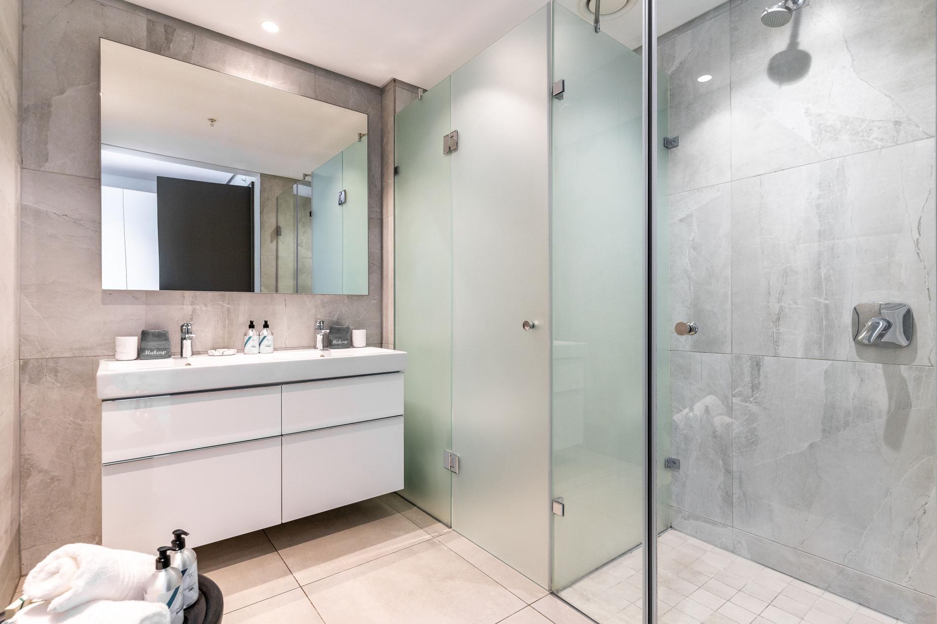property_8de67147-48ea-4e50-a62e-eb96811118cd_3