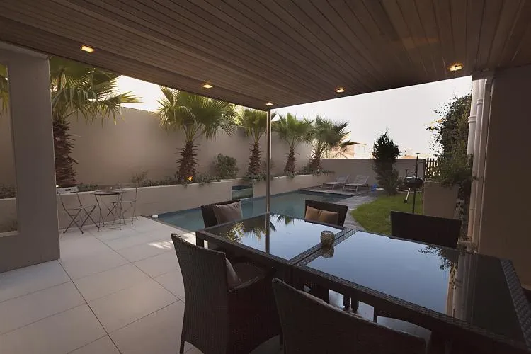 property_8ea40b2a-158c-48bc-97ef-923721447550_3