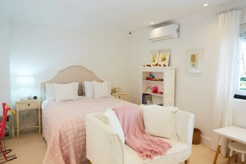 Bell House in Constantia Vale – photo 10