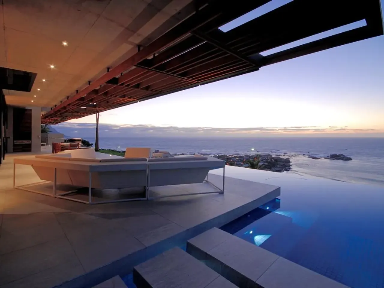 Clifton Iconic Villa in Camps Bay