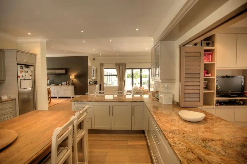 Upper Claremont Villa in Claremont – photo 18