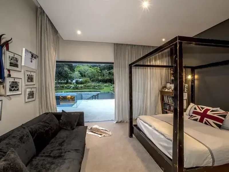 Constantia Classic 7 Bedroom in Bel Ombre – photo 16