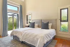 Constantia Modern Villa in Constantia – photo 20 thumbnail