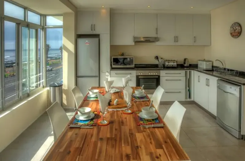 Mouille Point Sea Views Apartment in Mouille Point – photo 2