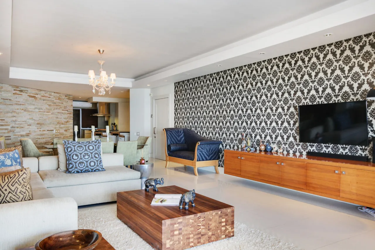 property_8fe36416-5e73-45d6-873c-f20f80129757_23