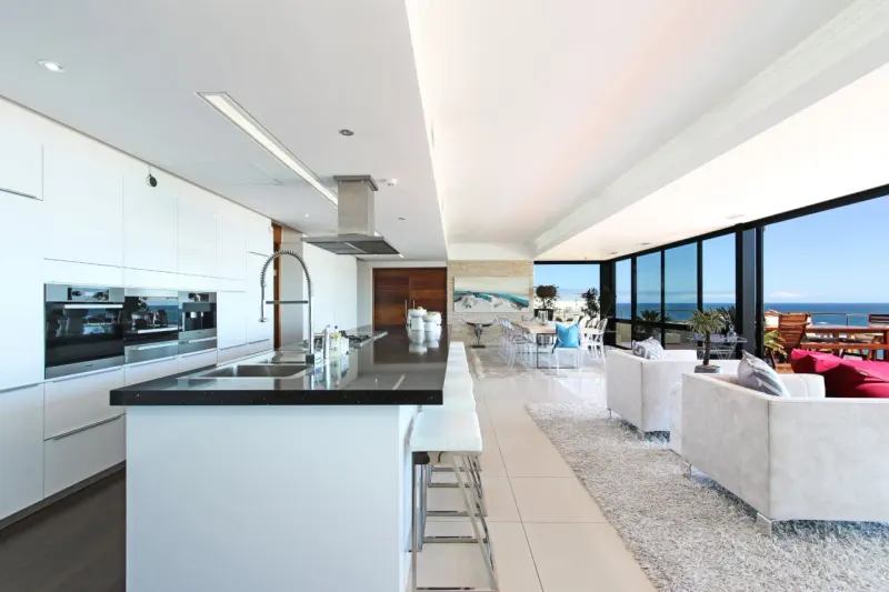 Camps Bay Drive Villa in Camps Bay – photo 7