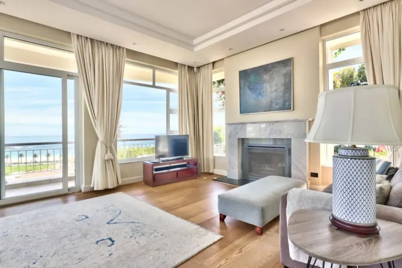 Tree Rd Villa in Camps Bay – photo 4