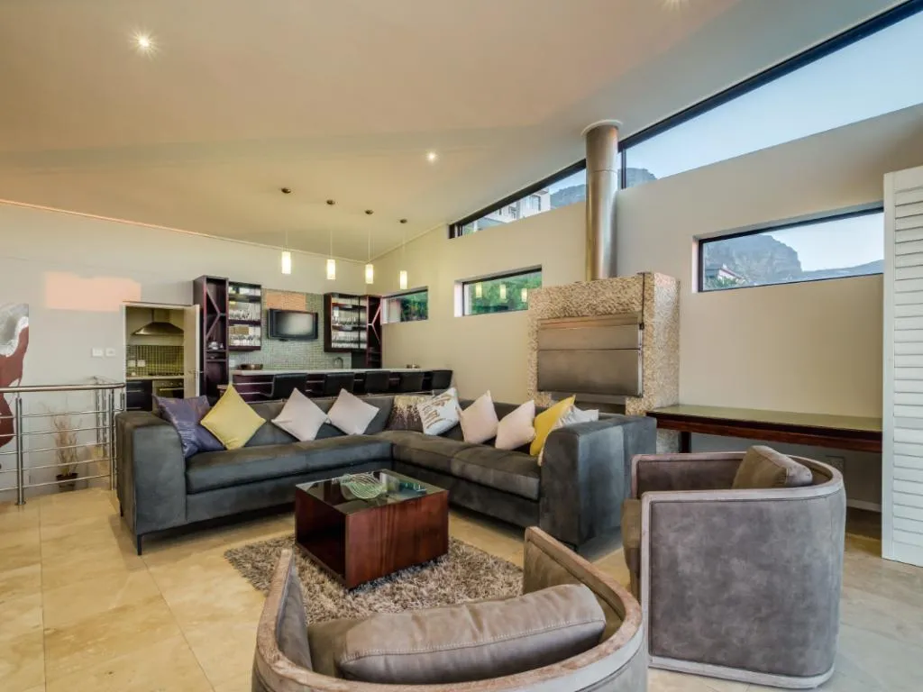 property_907a837f-ddf2-4b6b-a1c1-e01ee5842671_24