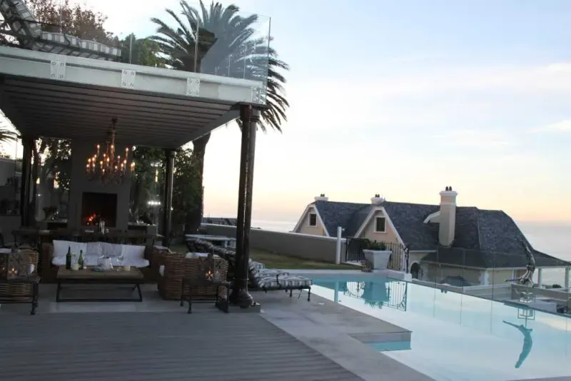 Kloof Road Villa in Bantry Bay – photo 21