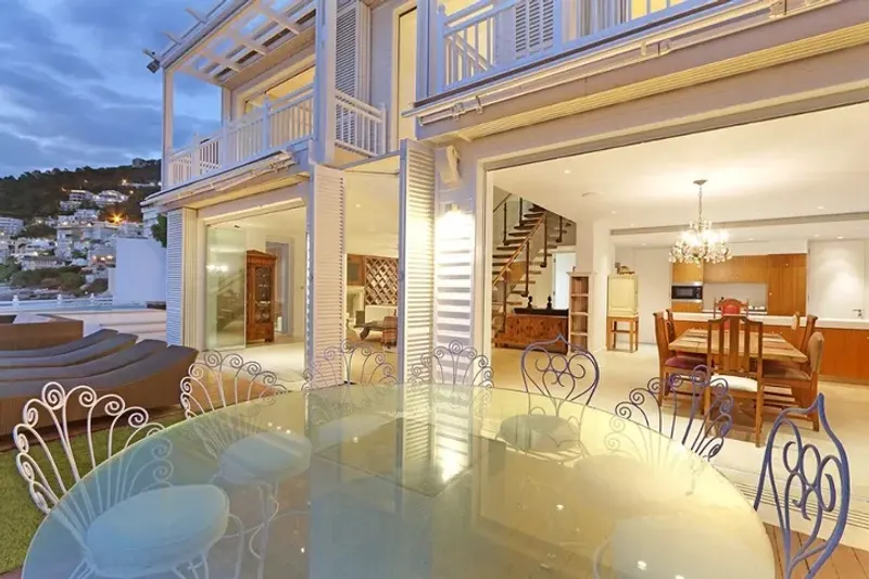 Ivory Sands Bungalow in Clifton – photo 24
