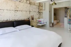 Dolphin Beach Apartment in Table View – photo 5 thumbnail