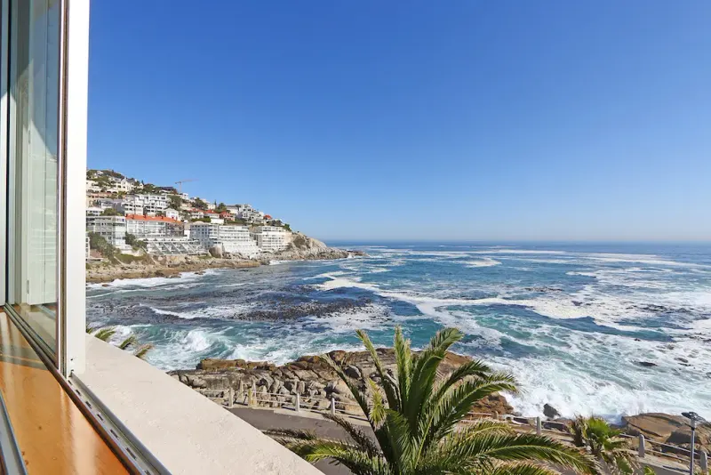 Sea Breeze Apartment in Bantry Bay – photo 5