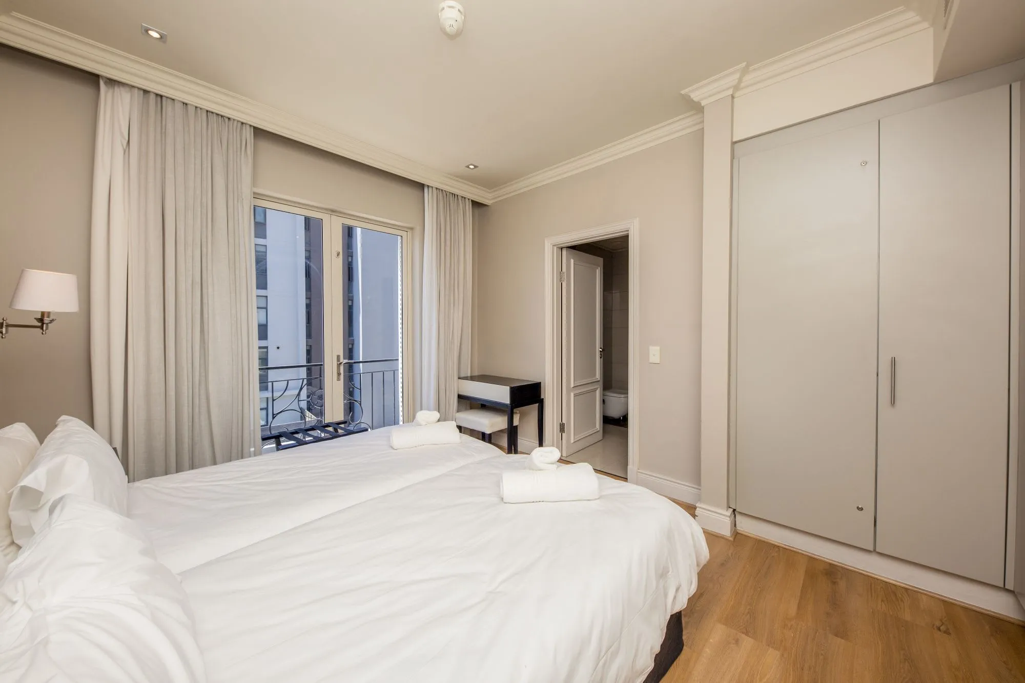 property_916ca771-1373-4597-8d1a-ba3c9454e434_13