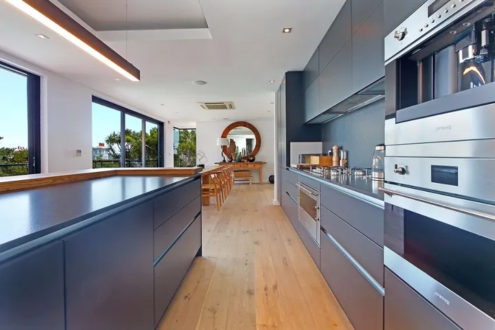 property_91872a53-0c94-4dfd-af8c-3966f41a4b8a_11