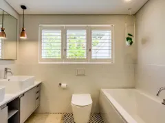Oranjezicht Home in Oranjezicht – photo 12 thumbnail