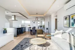 Penthouse on S in Three Anchor Bay – photo 12 thumbnail