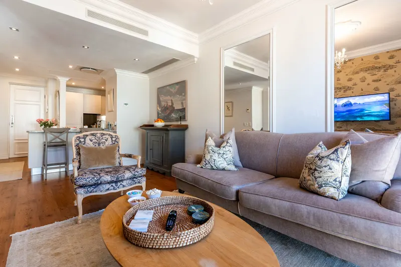 Cape Royale 615 in Green Point – photo 7