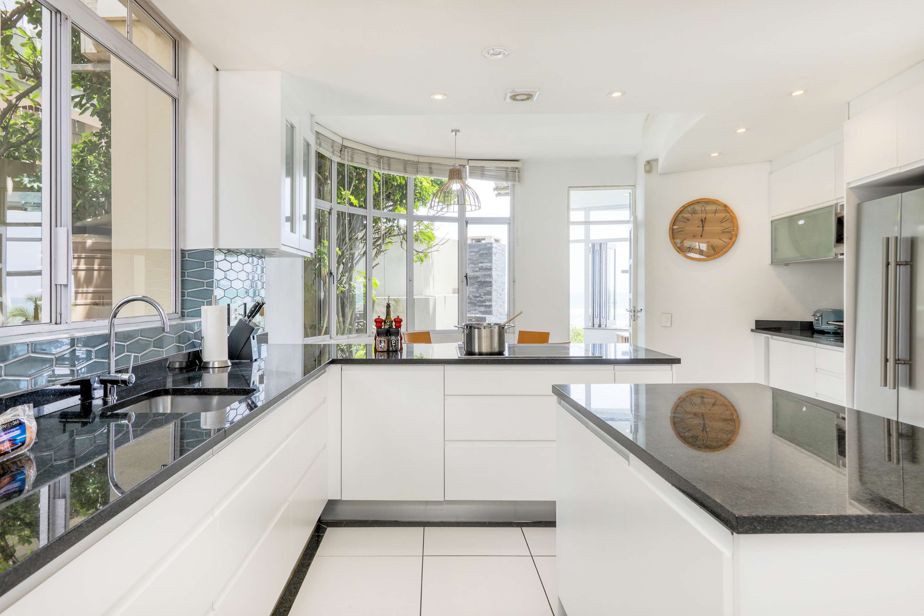 property_91ffeac0-491b-442e-88a0-7a9d6304dfb7_34