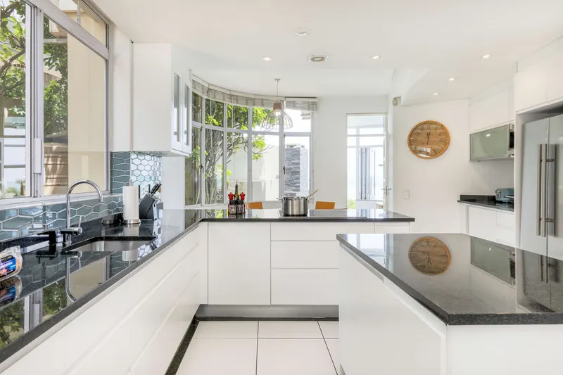 Beach Villa 1 in Camps Bay – photo 35