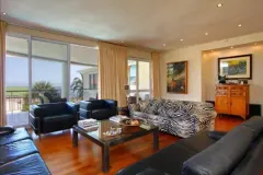 Villa Shanklin in Camps Bay – photo 4 thumbnail