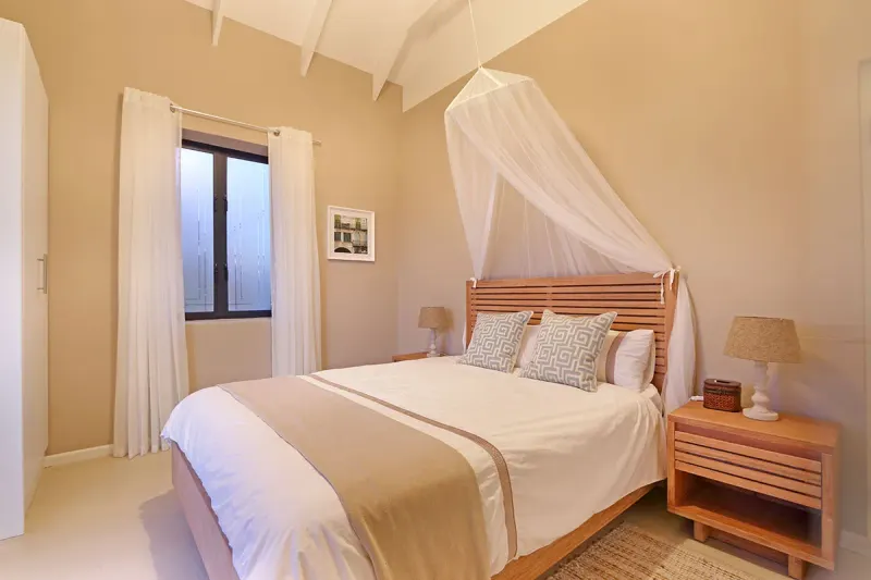 Noordhoek Lakehouse in The Lakes – photo 17