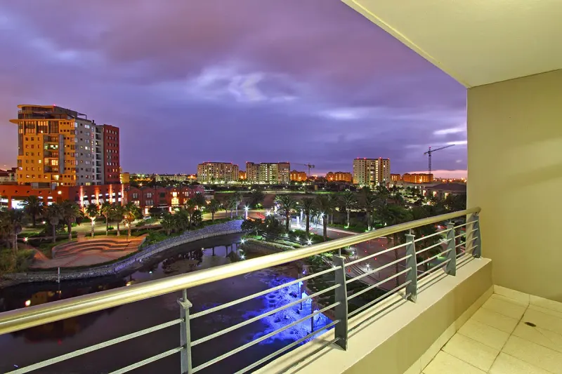 Knightsbridge 401E Apartment in Century City – photo 1