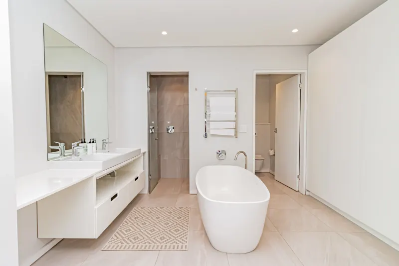 Scholtz Penthouse in Three Anchor Bay – photo 11
