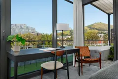 Penthouse 601 Dovenby in V&A Waterfront – photo 7 thumbnail