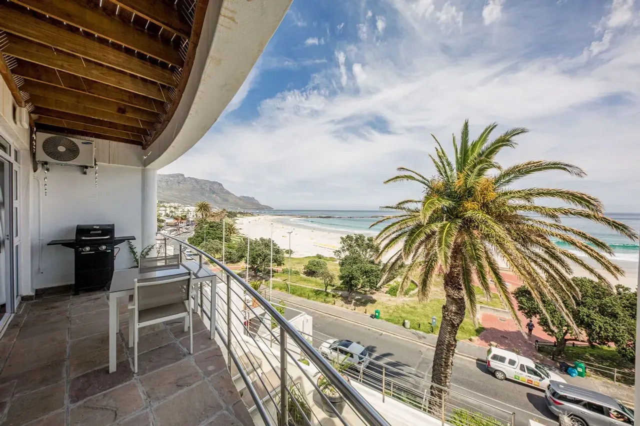 Seasonsfind - Bay in Camps Bay