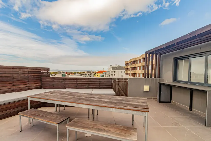 Scholtz Penthouse in Three Anchor Bay – photo 3