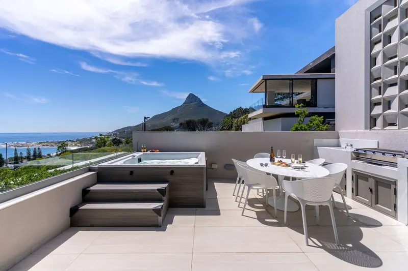 Glass House in Camps Bay – photo 10