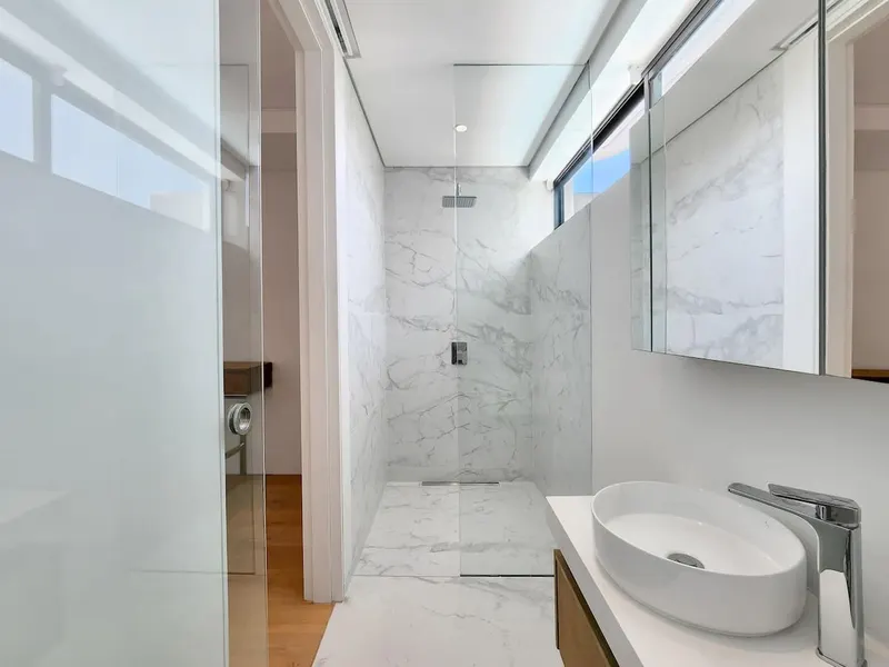Ocean Villa in Bantry Bay – photo 34