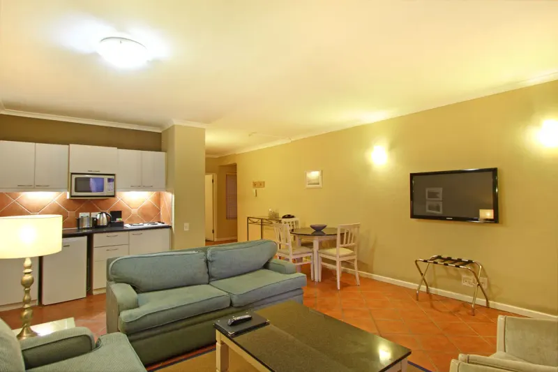 Leisure Bay 229 in Lagoon Beach – photo 4