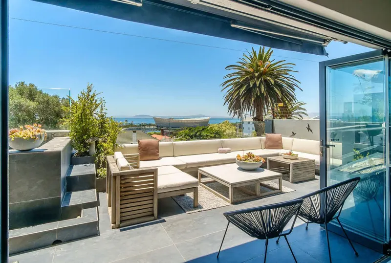 Joubert Oasis Villa in Green Point – photo 4