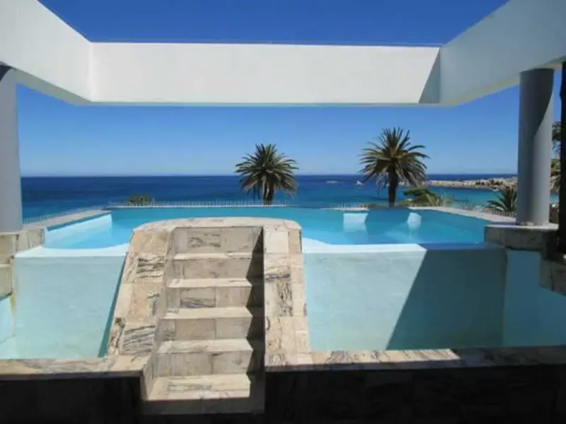 Place on the Bay Penthouse in Camps Bay – photo 1