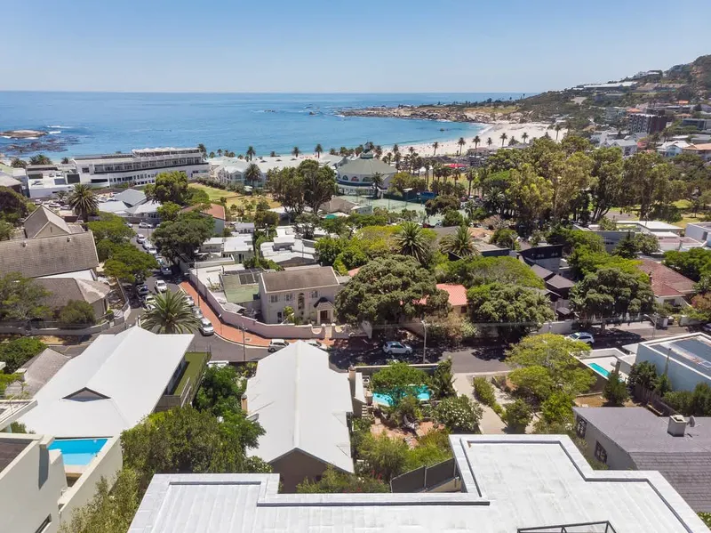 Central Drive Villa in Camps Bay – photo 57