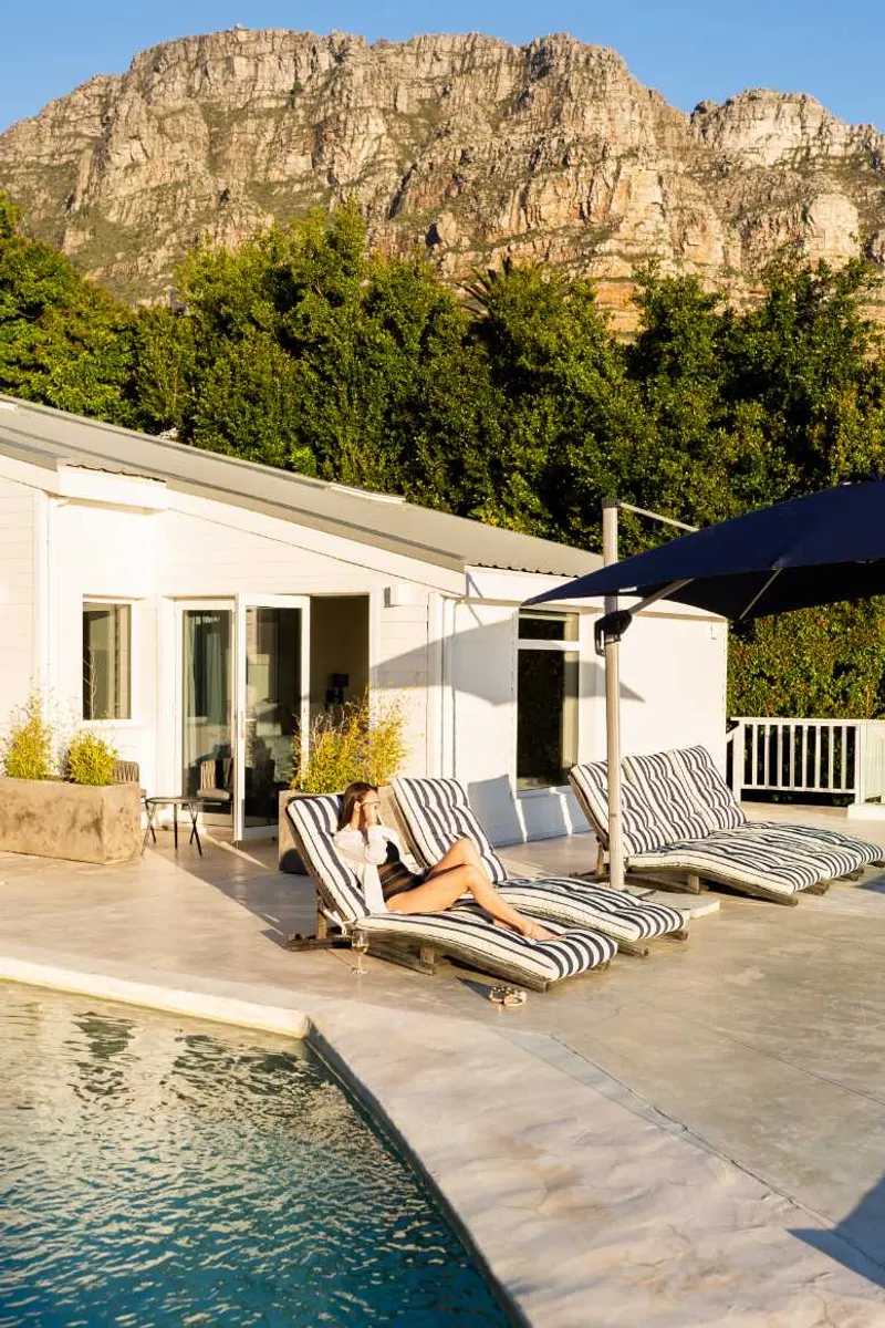 Ocean Views Beach House in Bakoven – photo 23