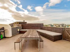 Green Point Penthouse in Three Anchor Bay – photo 14 thumbnail
