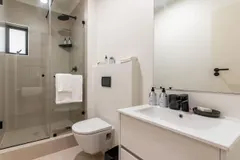 Ruby Views Apartment in Sea Point – photo 10 thumbnail
