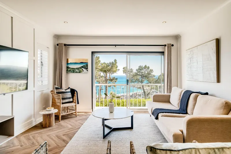 Shoreline Views in Camps Bay – photo 5