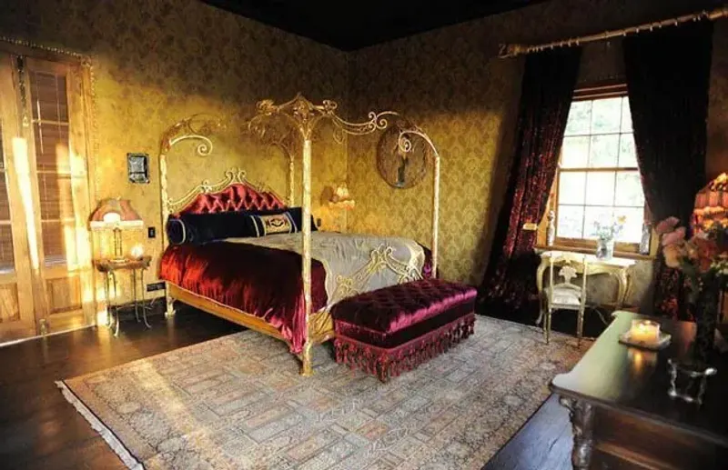Enigma Mansion Guest House in Camps Bay – photo 8