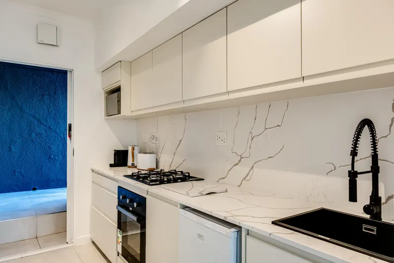 Sapphire Tide Suite in Camps Bay – photo 10
