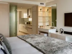 South Beach Apartments - Deluxe Suite in Camps Bay – photo 4 thumbnail