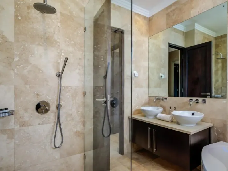Bayon House in Camps Bay – photo 17