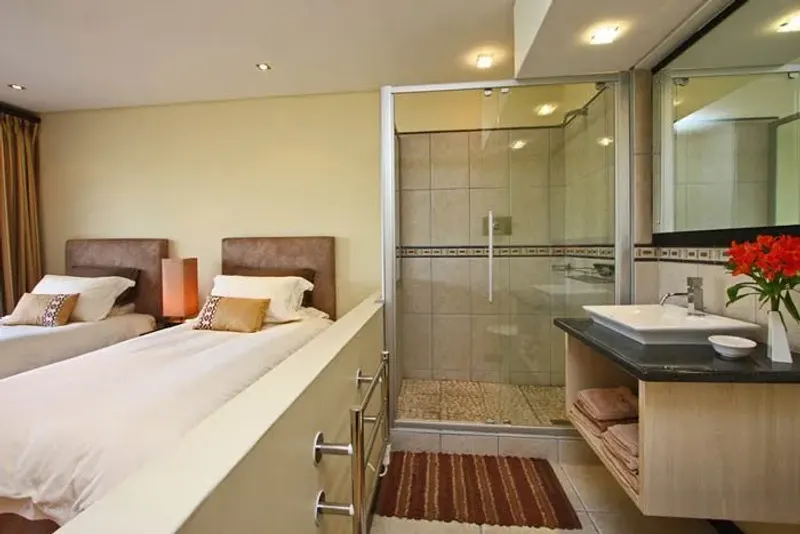 Atlantic Ridge Apartment in Mouille Point – photo 13