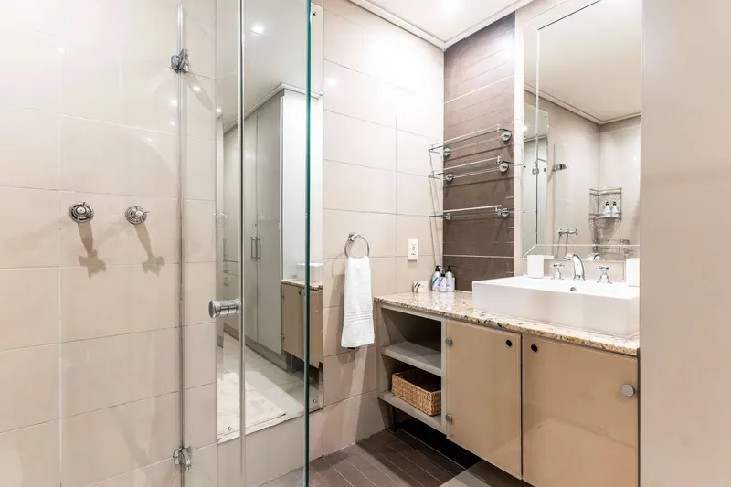 Cape Royale 615 in Green Point – photo 14