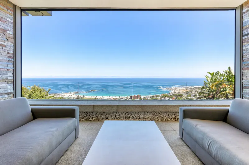 Medburn Luxury Villa in Camps Bay – photo 18