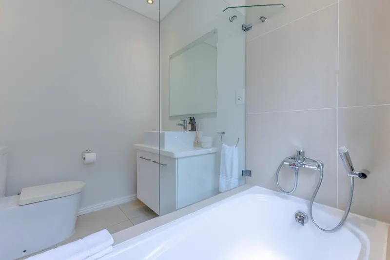 Sea Point Select in Sea Point – photo 9